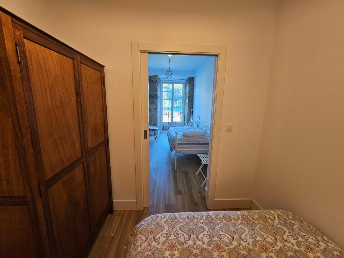 Apartamentos En El Centro - Plaza De Amboage - Wifi Φερόλ Εξωτερικό φωτογραφία