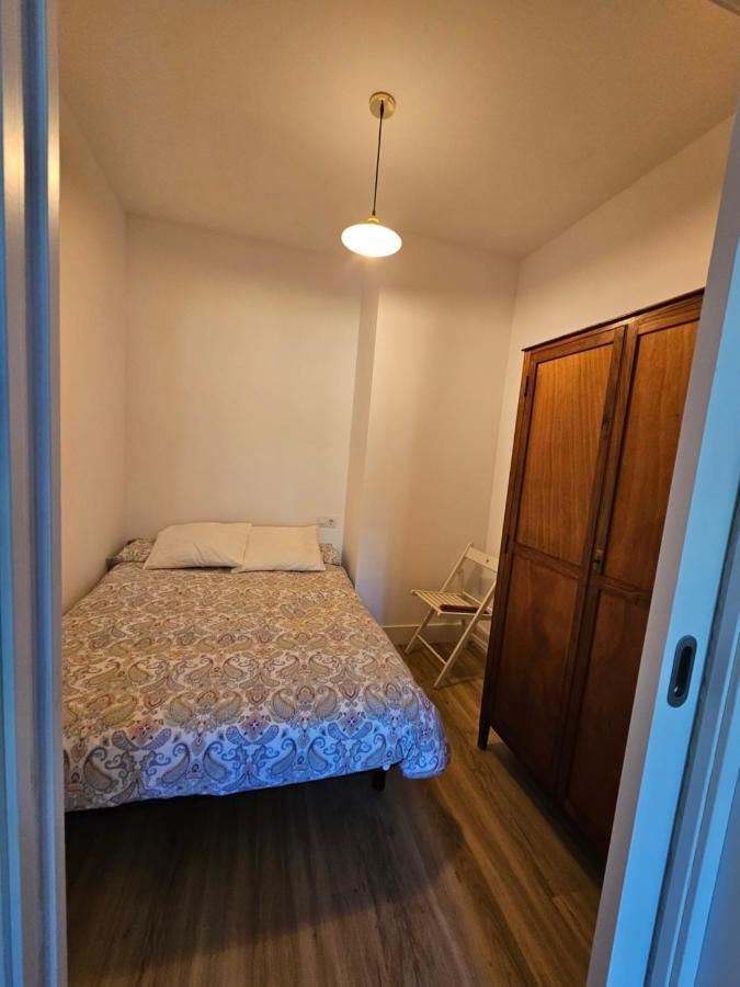Apartamentos En El Centro - Plaza De Amboage - Wifi Φερόλ Εξωτερικό φωτογραφία