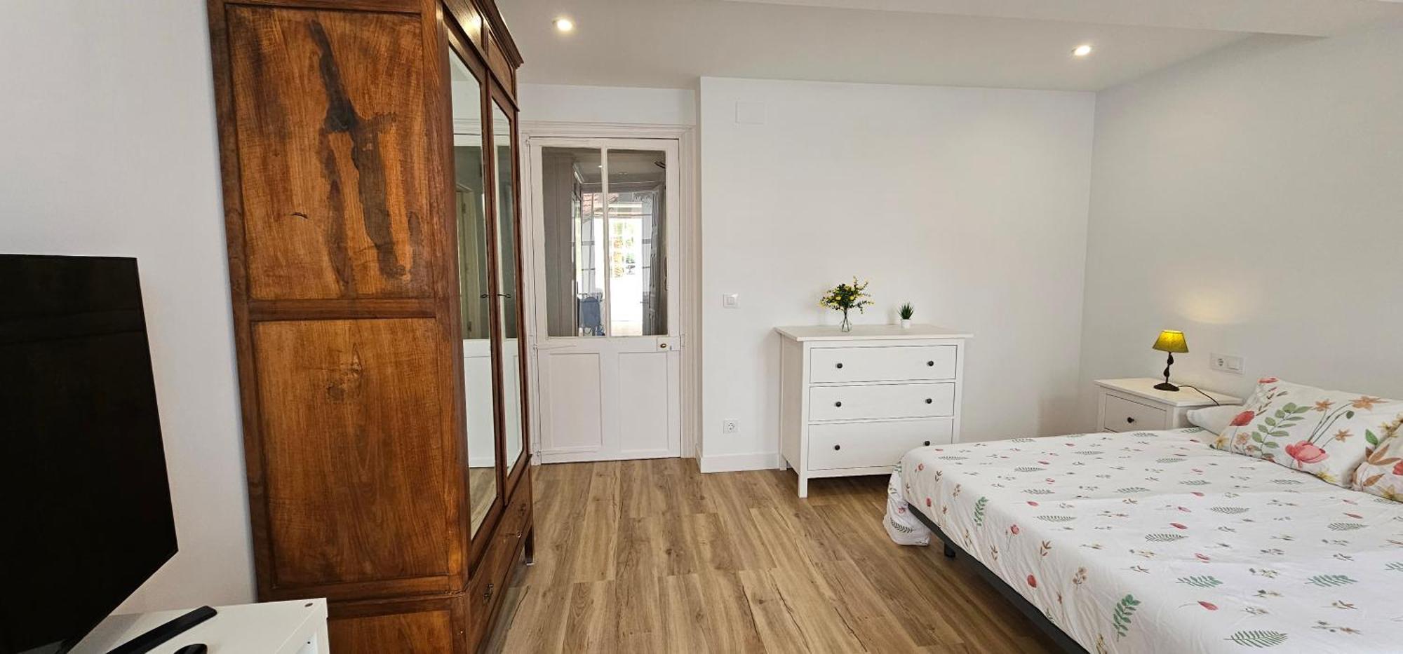 Apartamentos En El Centro - Plaza De Amboage - Wifi Φερόλ Εξωτερικό φωτογραφία